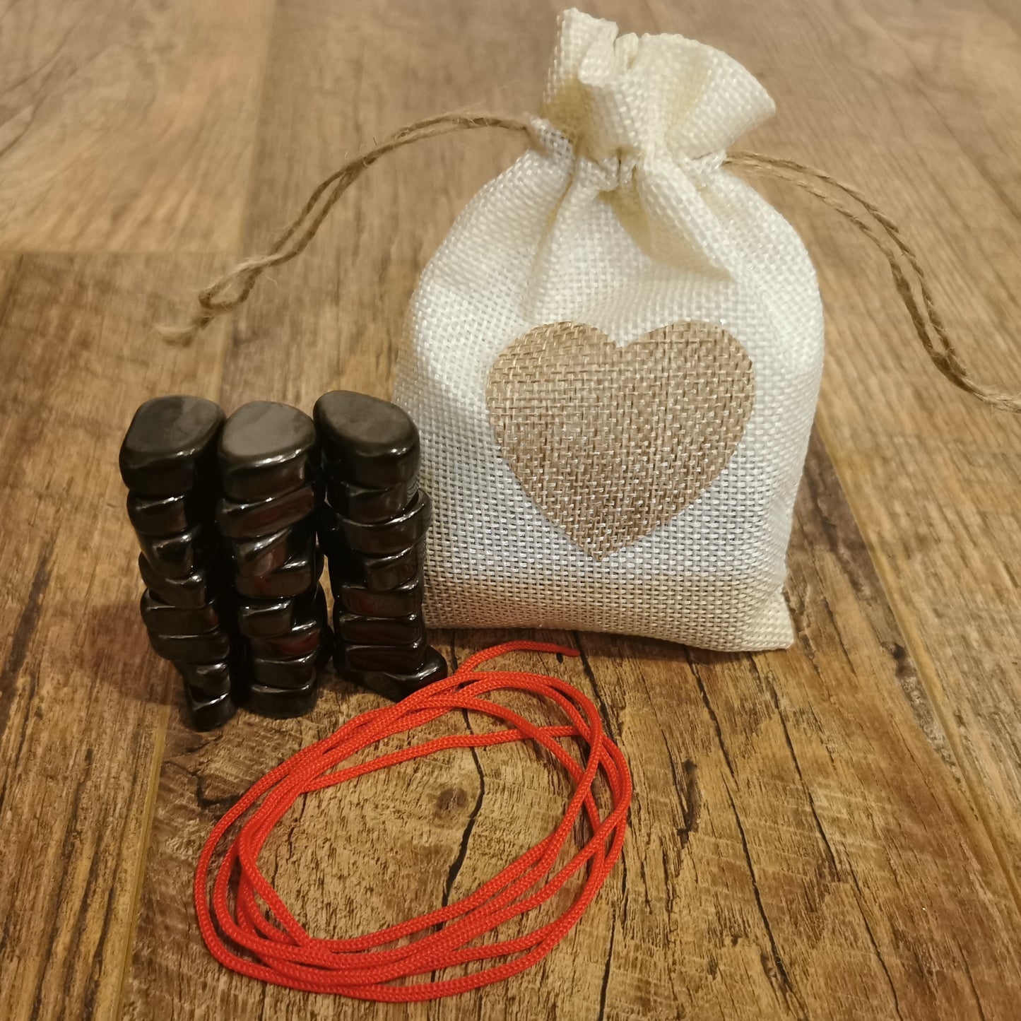 Lauamäng magnetiliste kivikestega