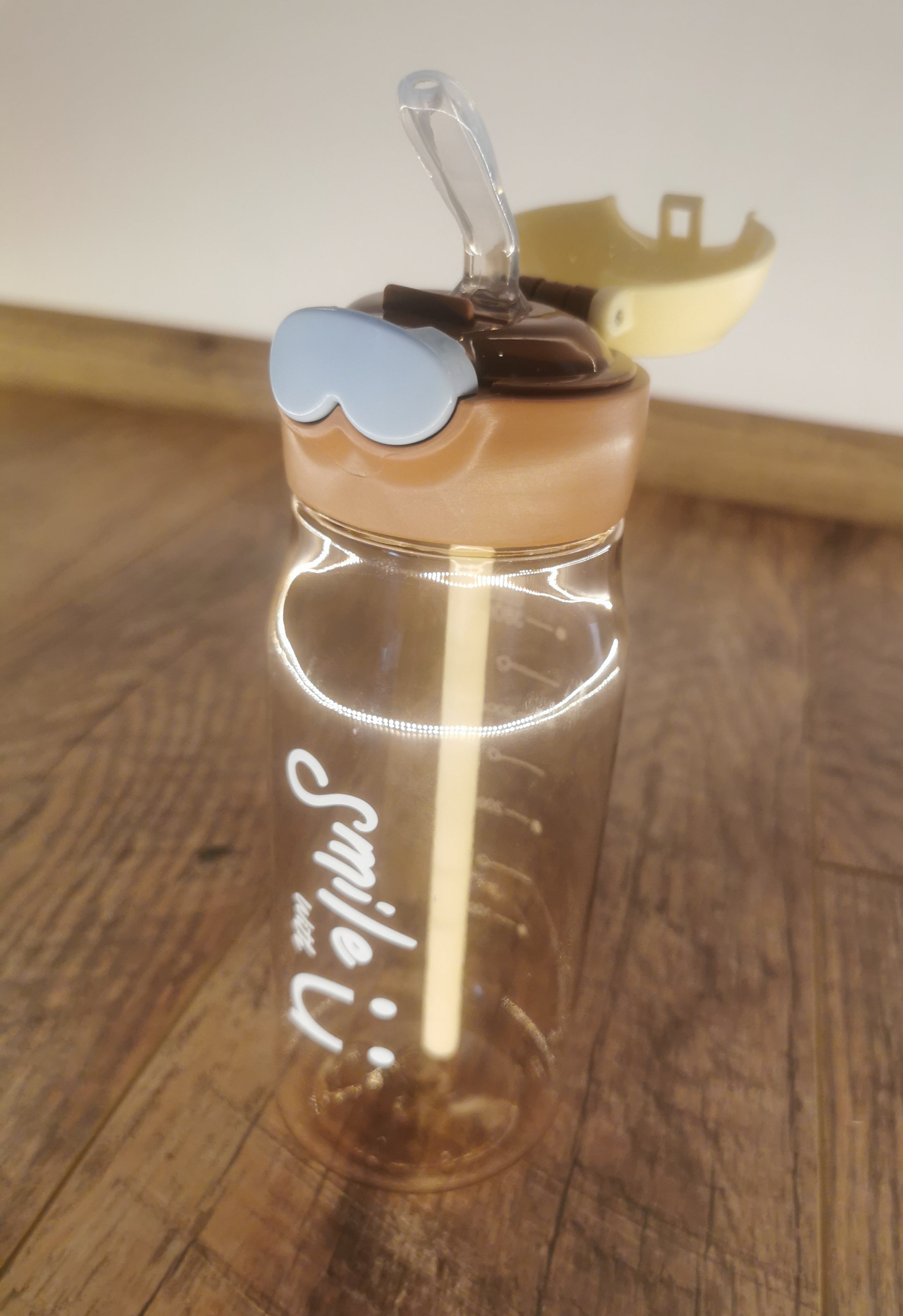 Kõrrega joogipudel, 500 ml