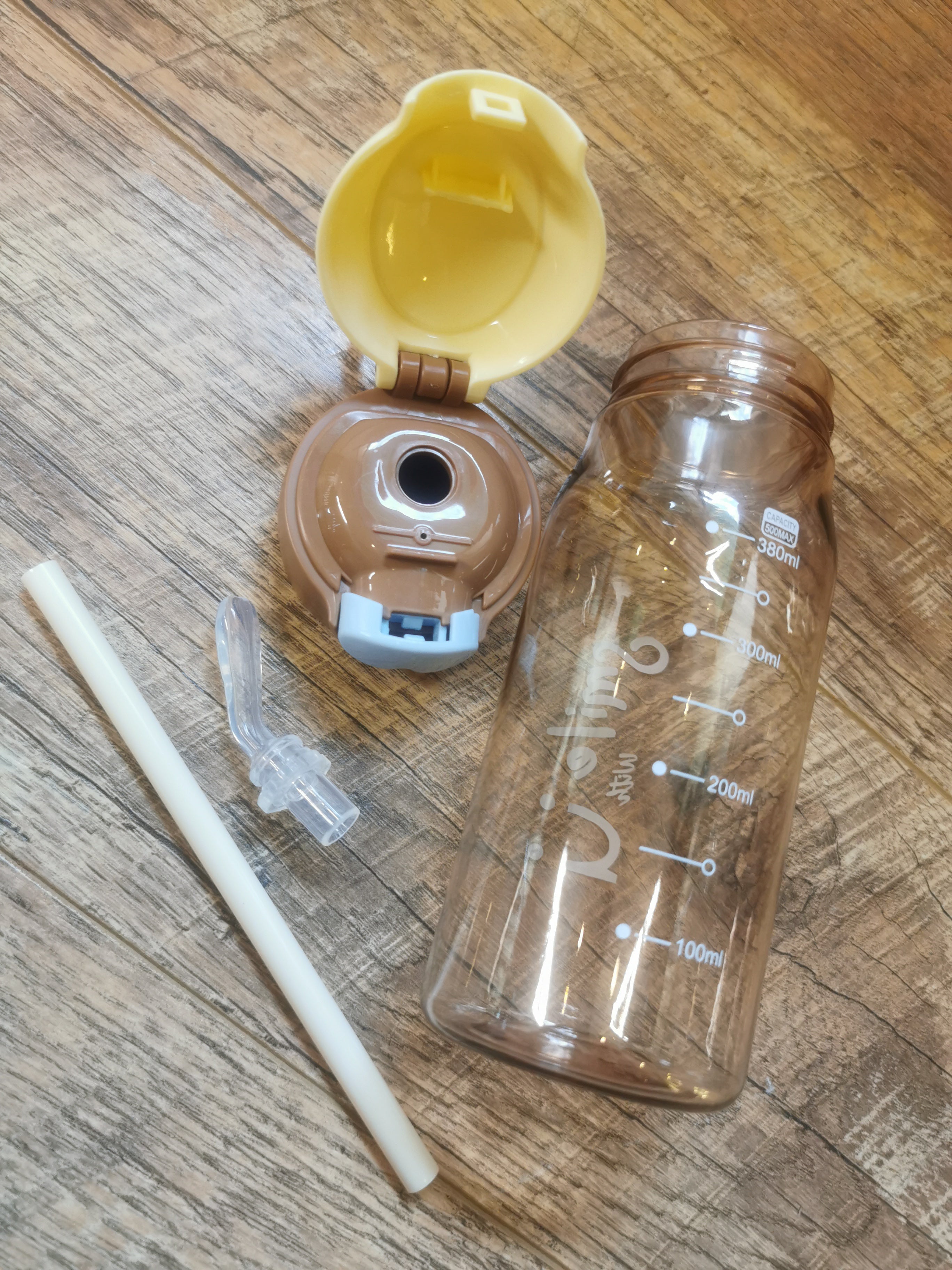 Kõrrega joogipudel, 500 ml