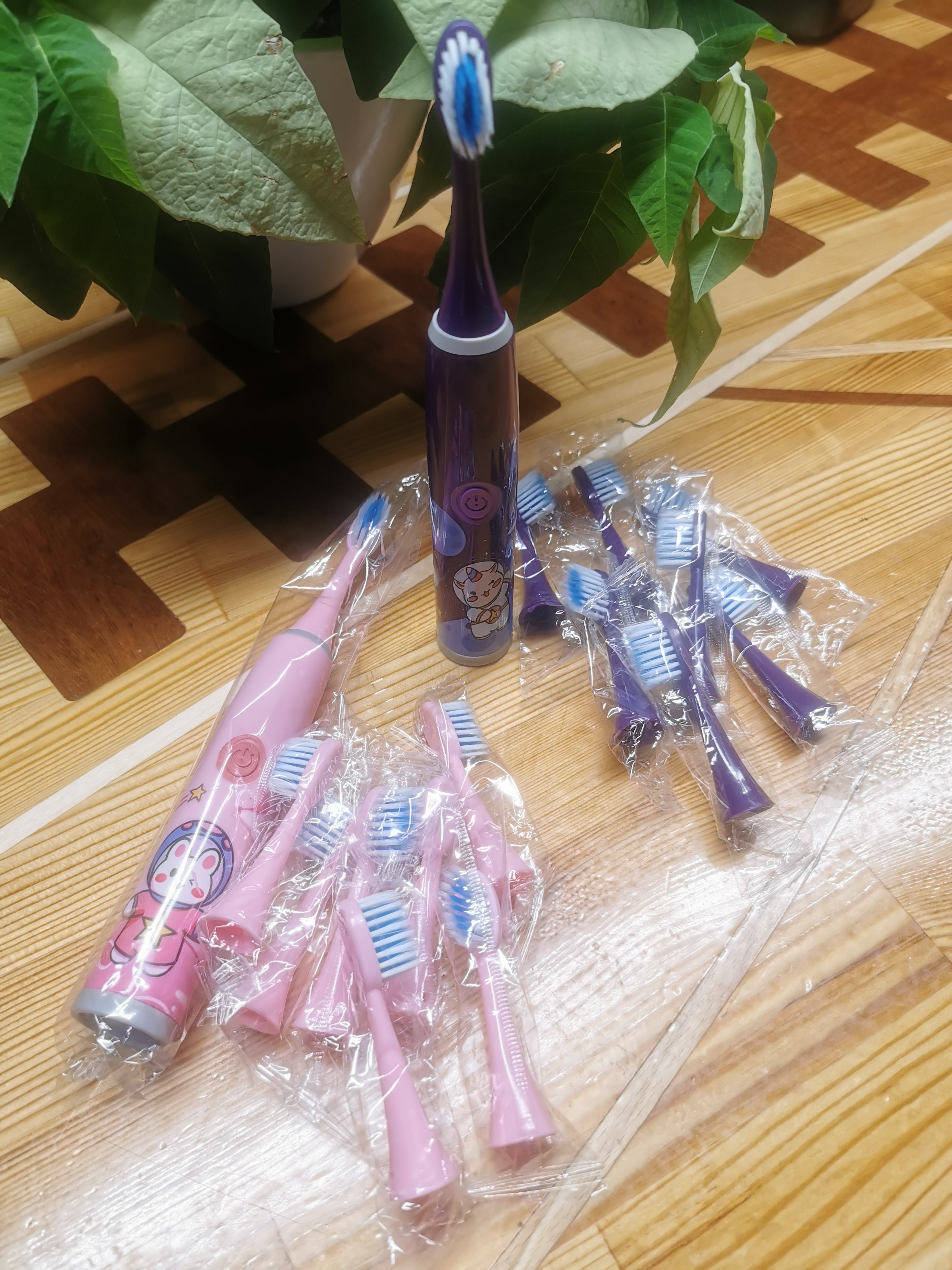 Elektriline hambahari lastele + 7 lisaotsikut