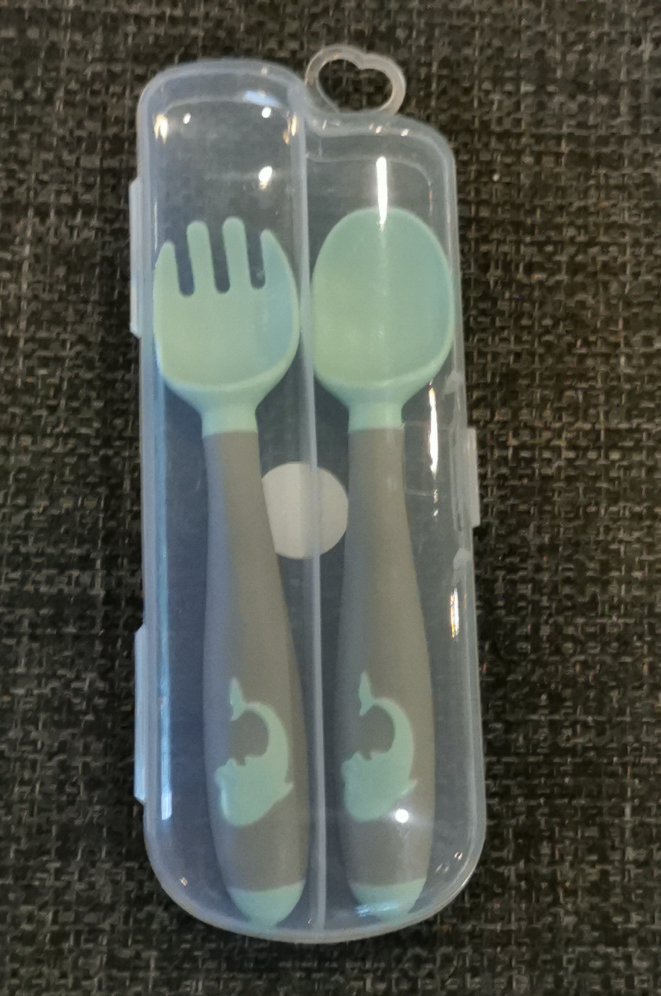 Lusika ja kahvli komplekt karbis