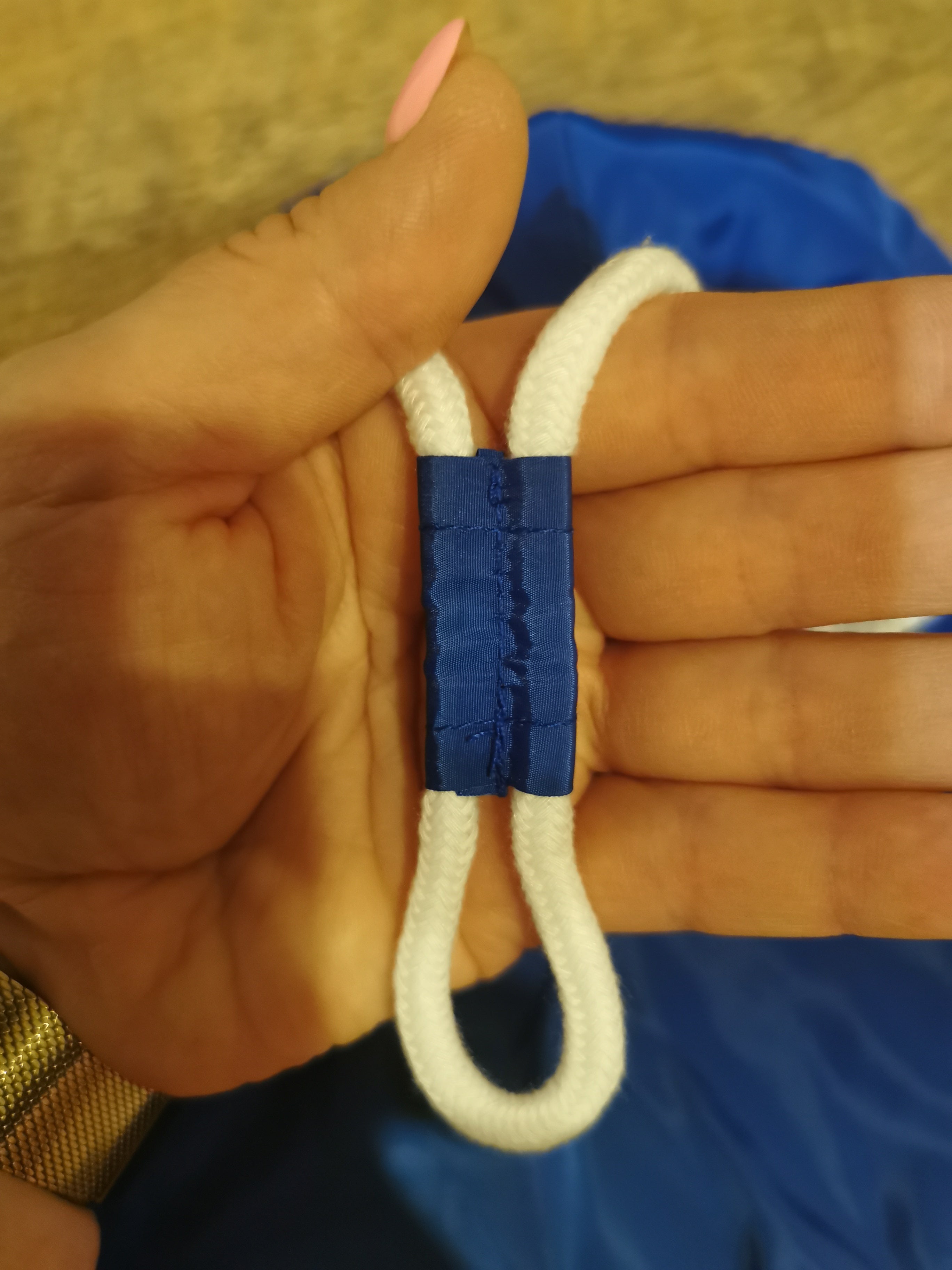 Kaitsev rannamüts beebidele