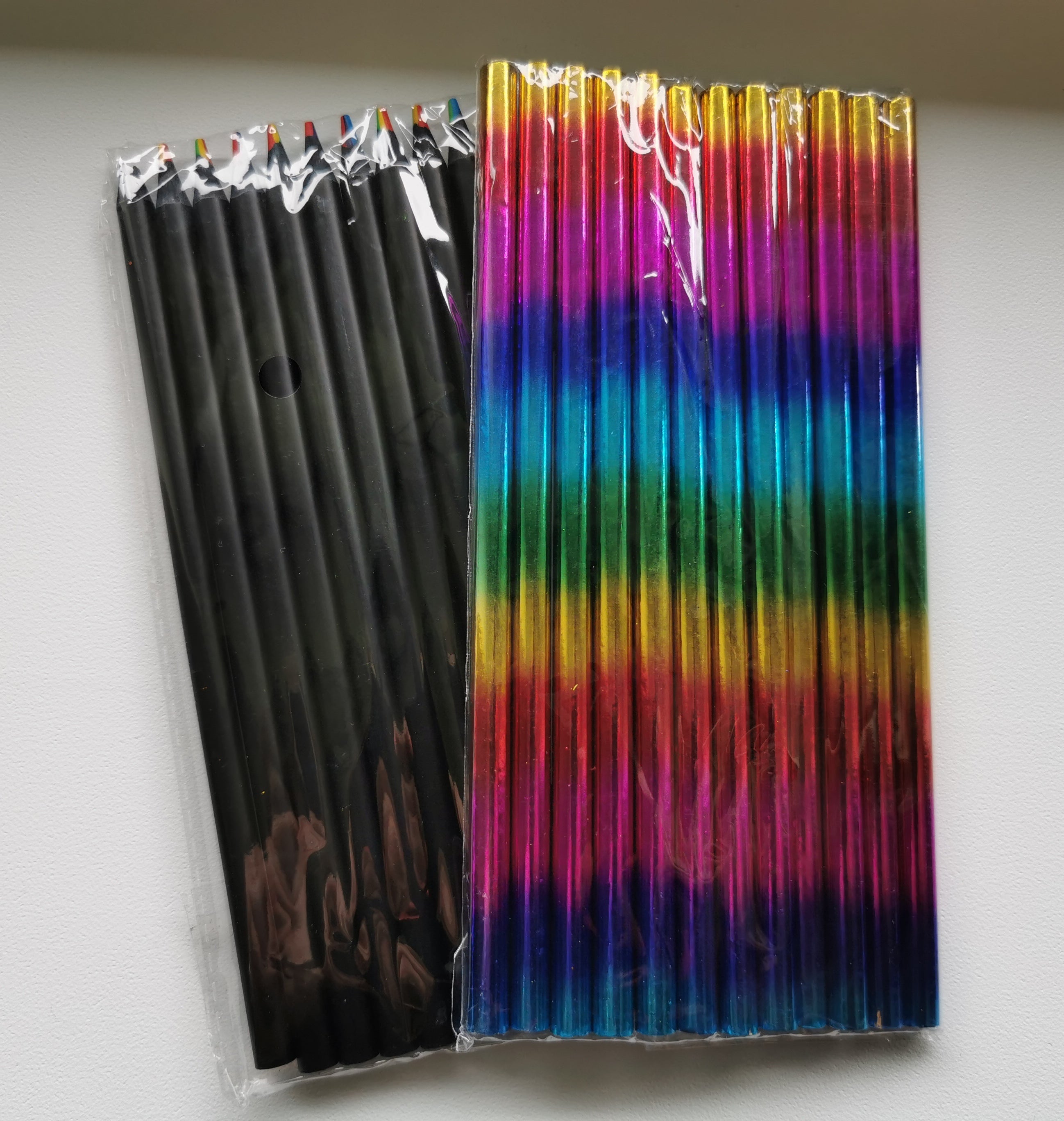 Vikerkaarevärvilised pliiatsid, 2 tk