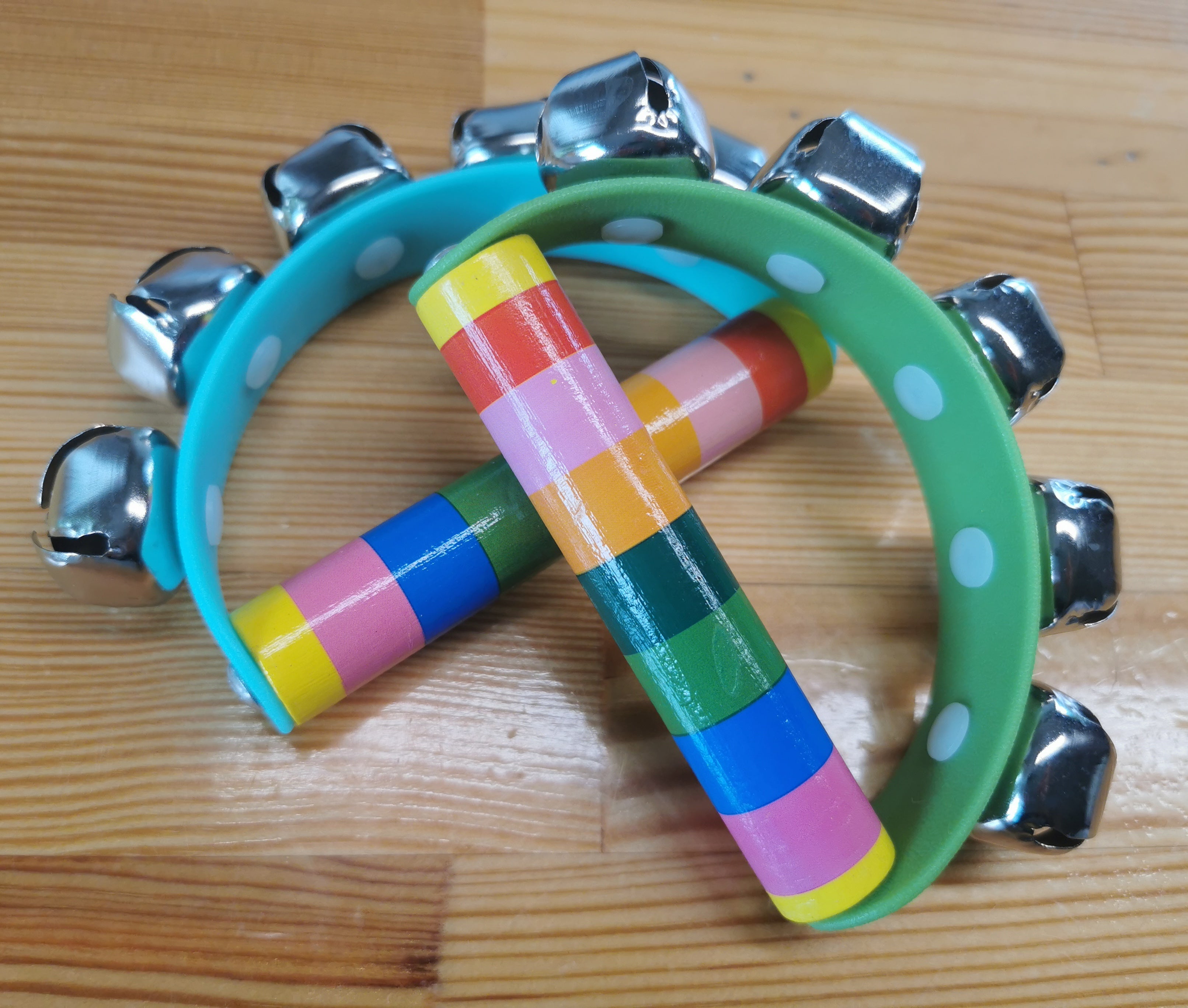 Puidust käsikell 5 kuljusega