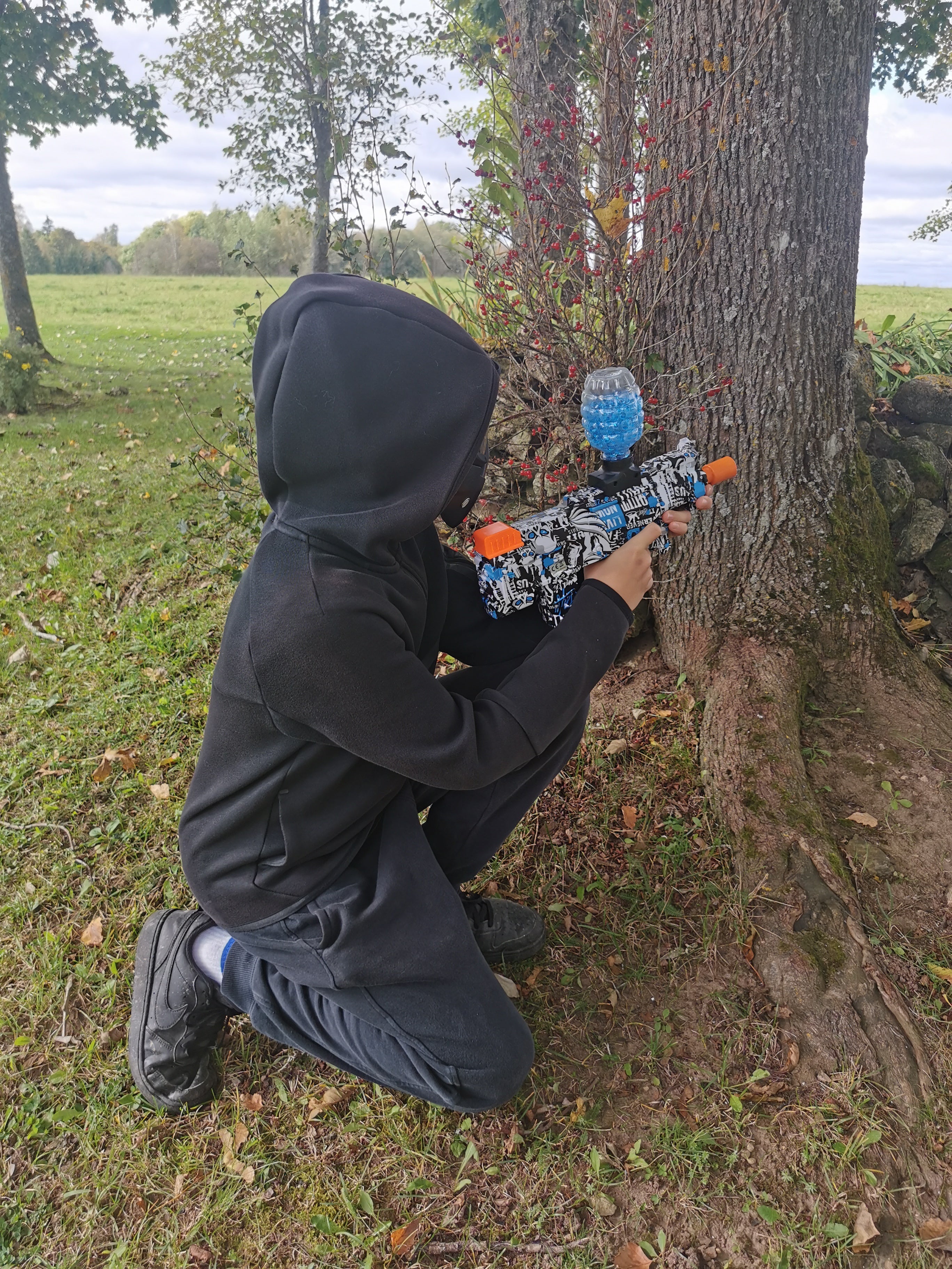 Elektriline mängupüstol geelkuulidega