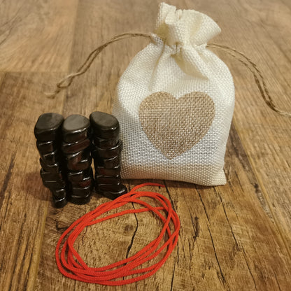 Lauamäng magnetiliste kivikestega