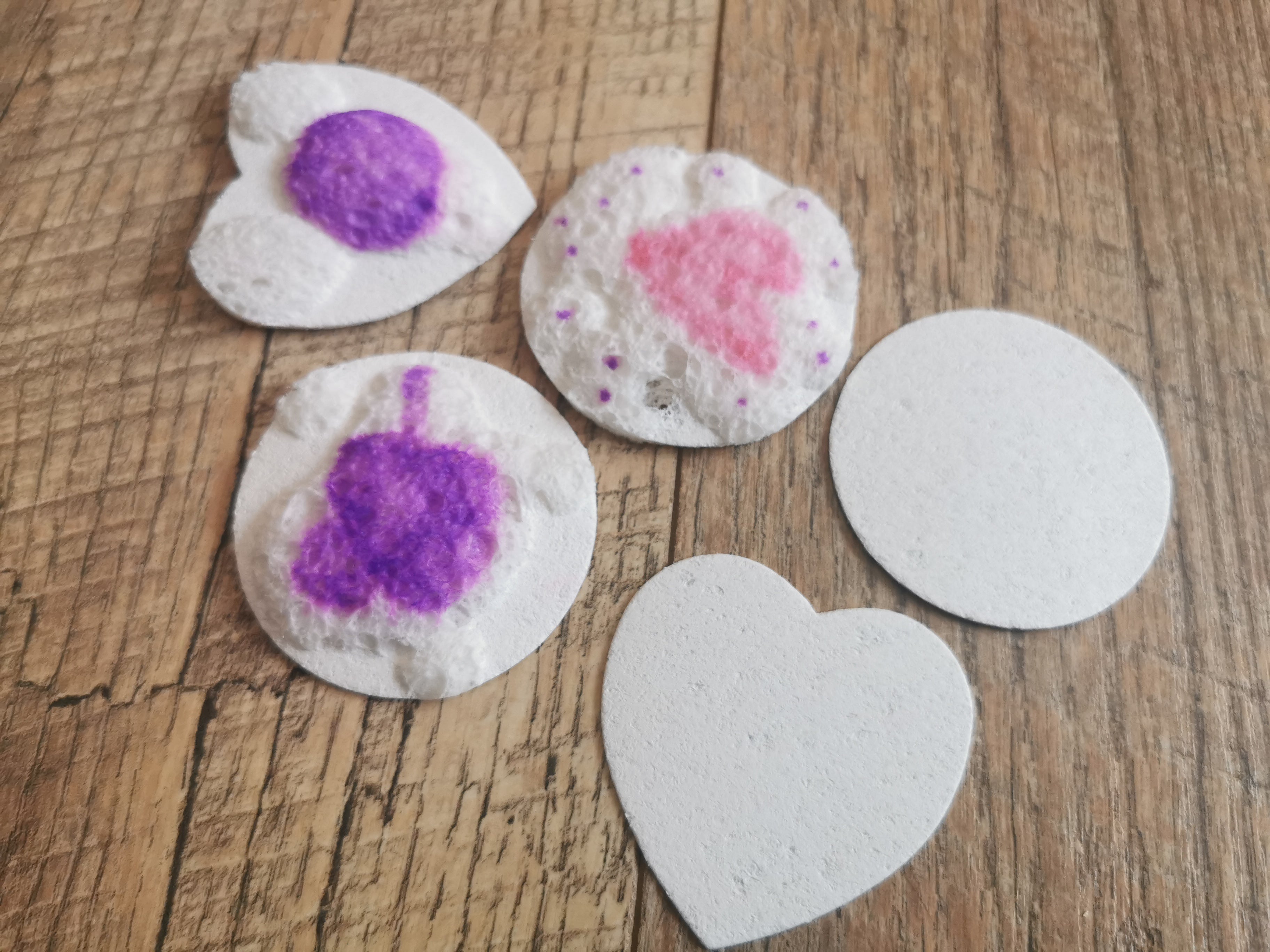 Maagiliste 3D-joonistupaberite ja pintsli komplekt