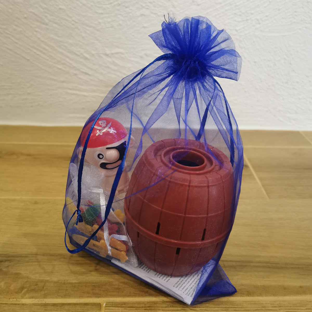 Lauamäng "Hull piraat"