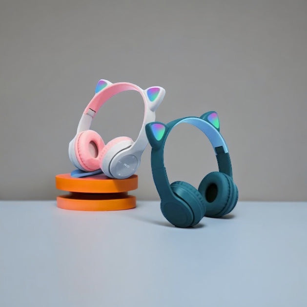 Juhtmevabad kiisukõrvaklapid