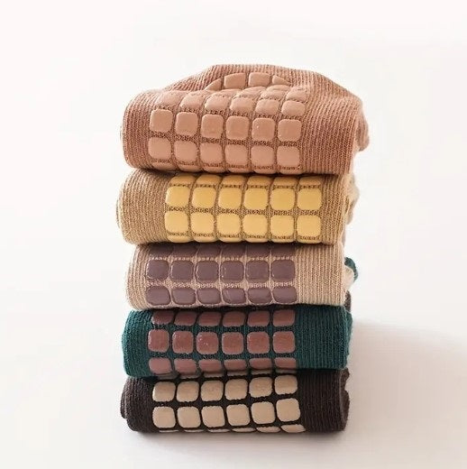 Libisemisvastased sokid jalale 10-12 cm