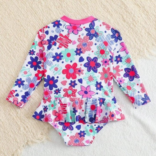 Pikkade varrukatega trikoo (lilledega)